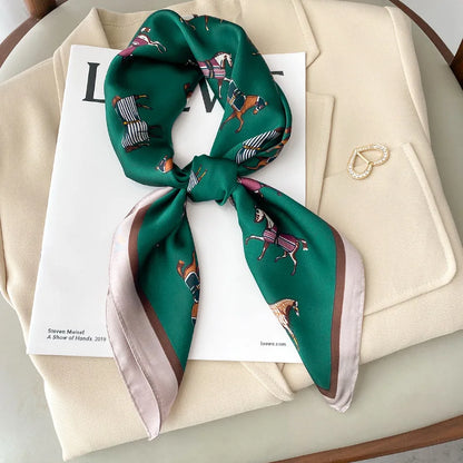 Chique 2023 Zijden Nek Sjaal met Elegante Paardenprint voor Vrouwen - Veelzijdige Vierkante Haarwraps, Foulards en Bandana Opties