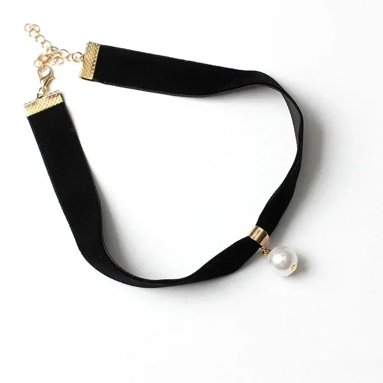 Elegante Vintage Fluwelen Parels Choker - Korte Zwarte Sleutelbeen Kraag Ketting voor Vrouwen - Perfecte Gotische Accessoire