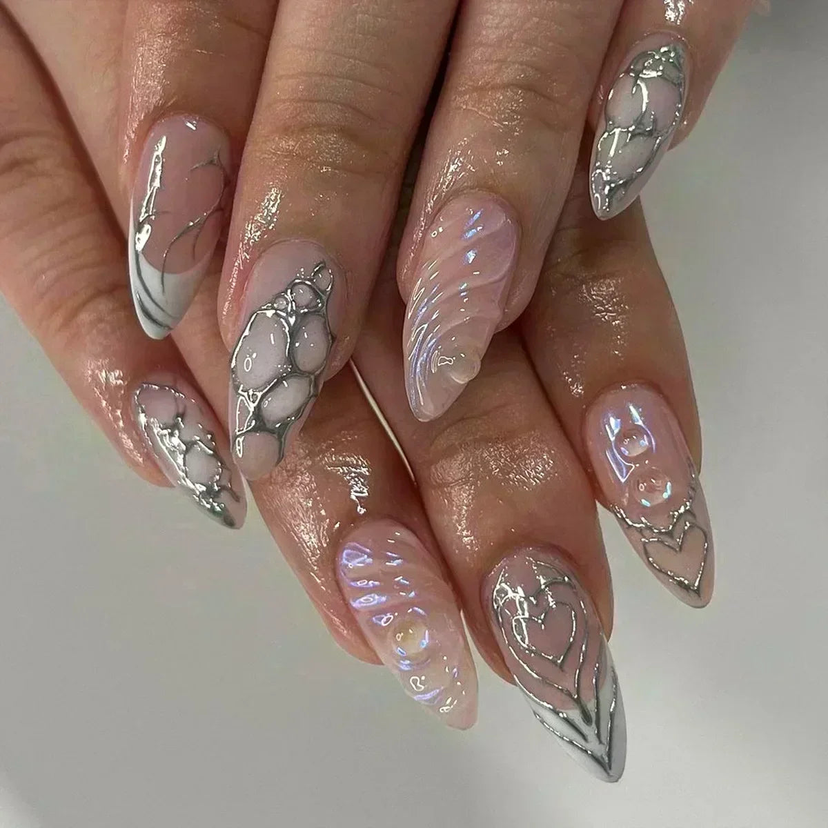 24-delige afneembare Franse nepvalse nagels set met bloem, amandelvorm, sterren en glitters ontwerp - Perfect voor DIY manicure liefhebbers!