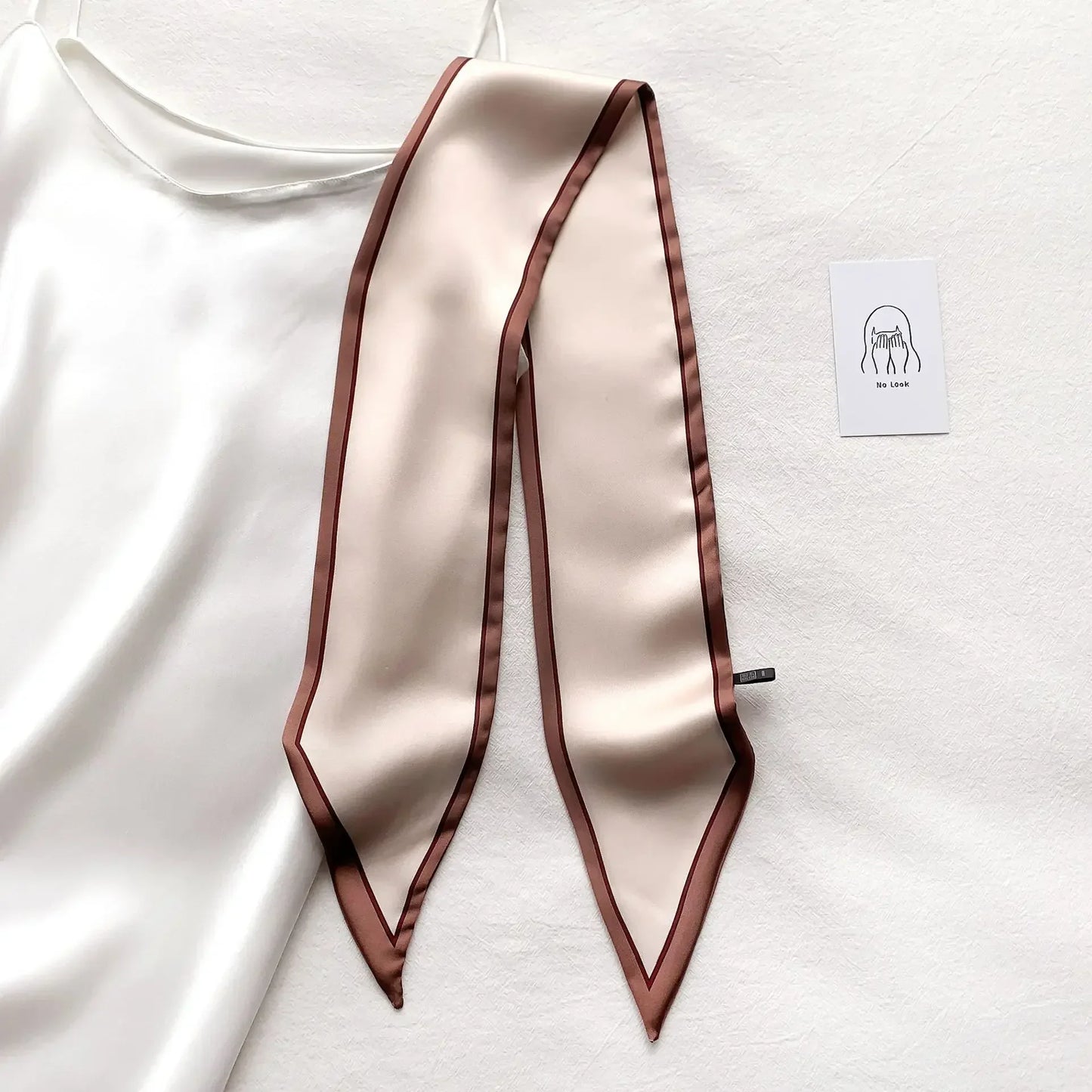 Trendy Floeiende Satijnen Zijde Haar Riem Sjaal voor Vrouwen – Stijlvolle Nekstrik, Tas Sjaal en Skinny Haarband – 2024 Collectie