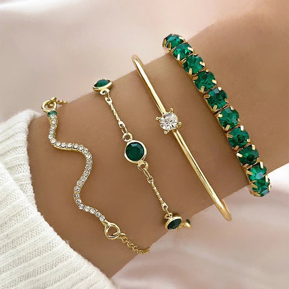 Charmante 4-delige set van modieuze slangen geïnspireerde groene edelstenen armbanden met fonkelende rhinestones – Perfecte metalen armbanden voor vrouwen's verjaardagen, feesten en kerstcadeaus!