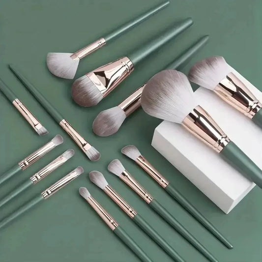 14-delige Luxe Make-up Kwasten Set – Fluffy Blending Kwasten voor Blush, Oogschaduw en Foundation – Perfecte Gereedschappen voor Perfecte Schoonheidsapplicaties