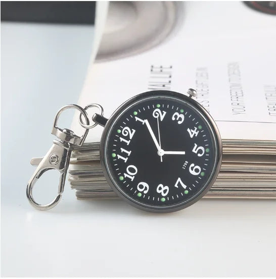 Charmante Vintage Pocket Watch Sleutelhanger Afstandsbediening Klok – Perfect voor Studenten en Medische Professionals!
