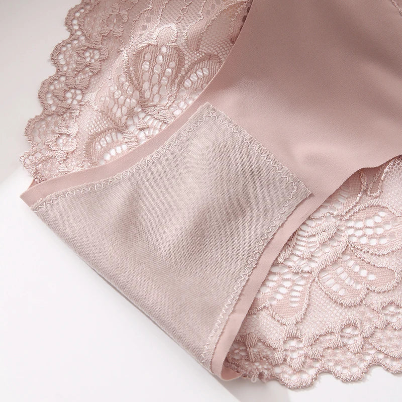 Elegante Comfort: TrowBridge Plus Size Set van 3 Kant Slipjes voor Vrouwen – Sexy Hollow Out Ondergoed met Ademend Fit
