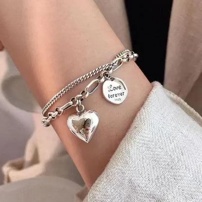 Charmante 4-delige set van modieuze slangen geïnspireerde groene edelstenen armbanden met fonkelende rhinestones – Perfecte metalen armbanden voor vrouwen's verjaardagen, feesten en kerstcadeaus!