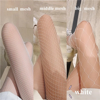 Verleidelijke Lange Visnet Bodystocking voor Dames - Stunning MaMesh Nylon Panty en Dijen-Hoge Kousen in Zwart voor een Sensuele Zomerlook