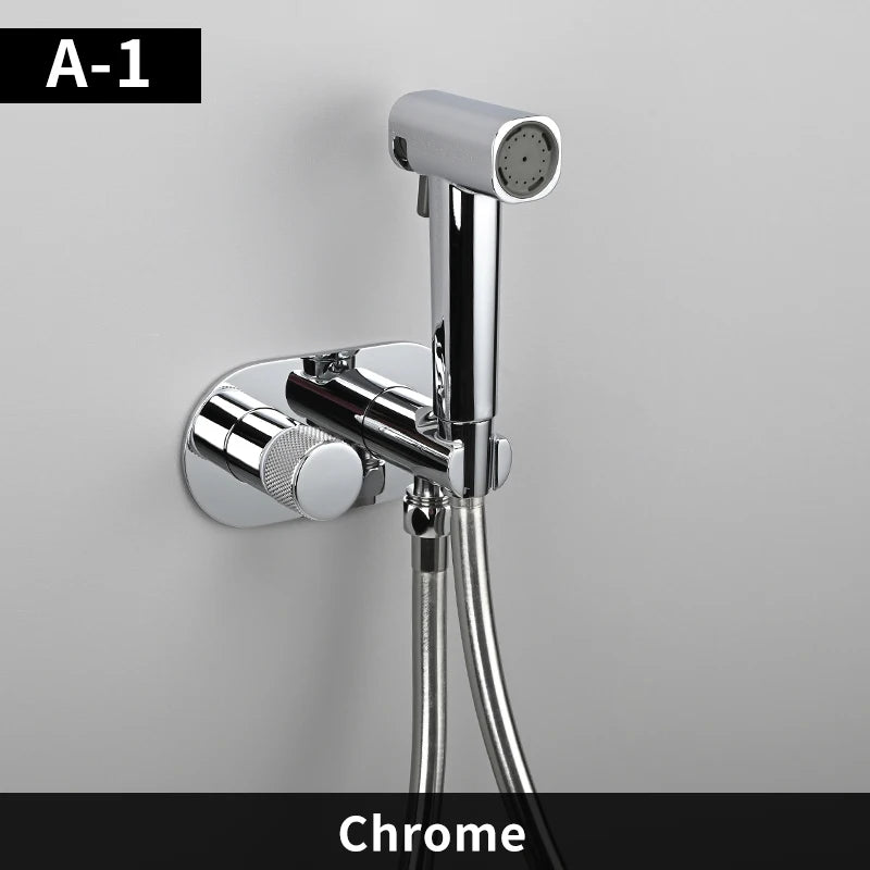 Luxueuze Messing Handdouche Bidet Sprayer met Warm en Koud Water Mengkraan - Stijlvolle Zwart Gouden Afwerking voor Ultieme Hygiëne en Comfort