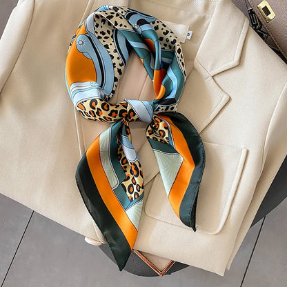 Chique 2023 Zijden Nek Sjaal met Elegante Paardenprint voor Vrouwen - Veelzijdige Vierkante Haarwraps, Foulards en Bandana Opties