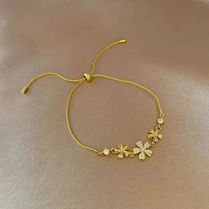 Charmante 4-delige set van modieuze slangen geïnspireerde groene edelstenen armbanden met fonkelende rhinestones – Perfecte metalen armbanden voor vrouwen's verjaardagen, feesten en kerstcadeaus!