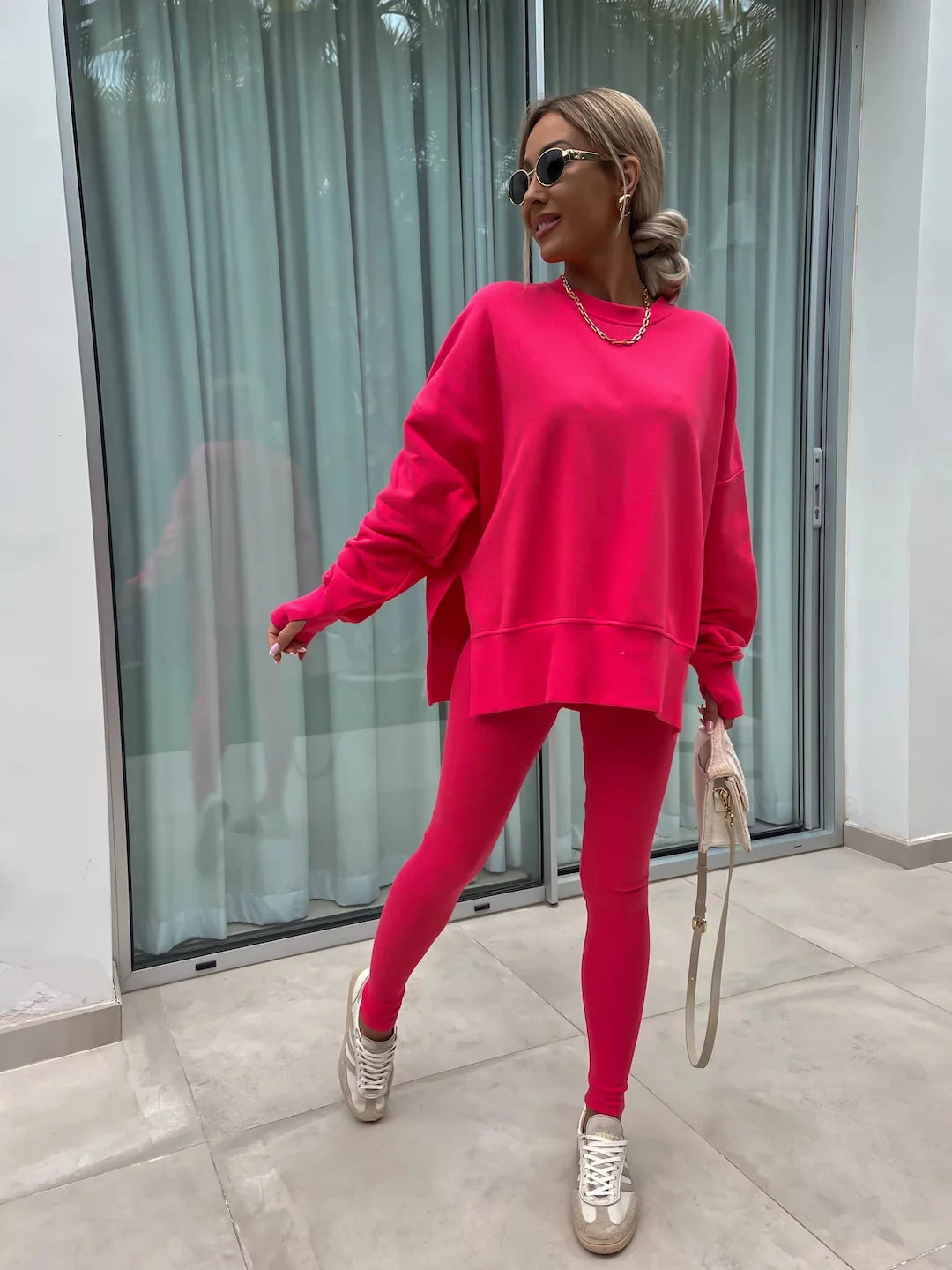 Stijlvolle Lente/Zomer 2024 Dames 2-Piece Set: Trendy Loose-Fit Sweater en Strakke Broeken Combinatie