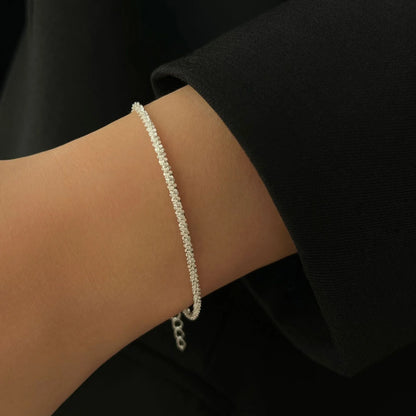 Elegante Sprankelende Zilveren Verstelbare Armbanden voor Vrouwen - Betoverend Gypsophila Ontwerp, Perfect voor Trouwen en Bijzondere Gelegenheden!