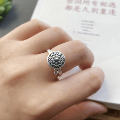 Spirituele Mantra Ring met Gebedsmolen Ontwerp