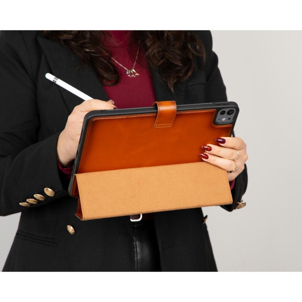 Vortexa Leather iPad Pro 11" (2024) Case-5